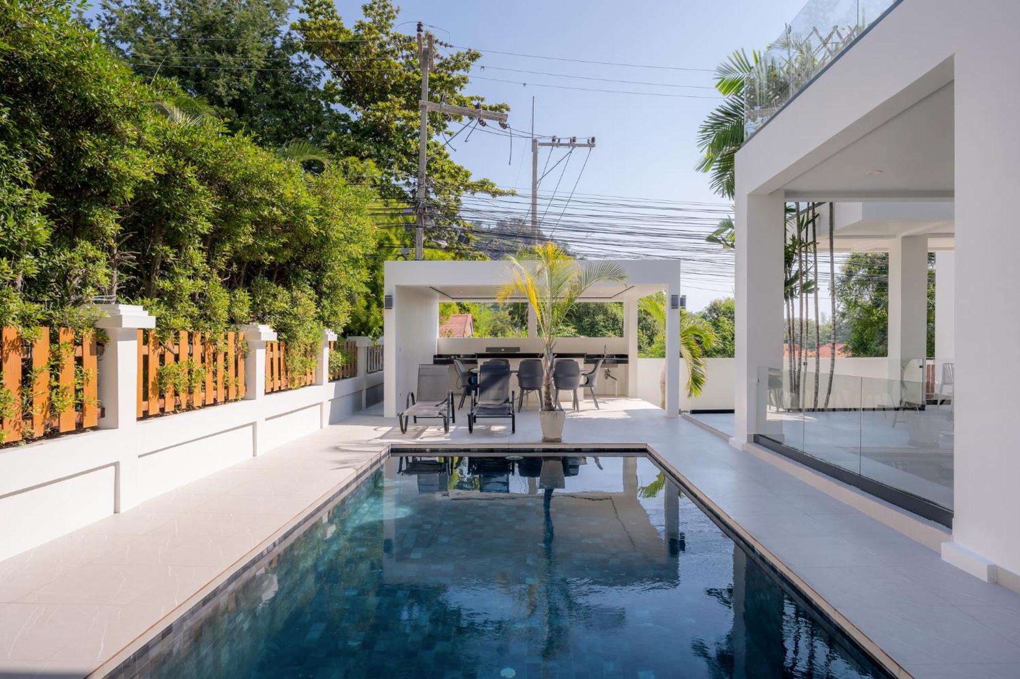 Stunning Villa With Pool And Tropical Garden Хуа Хин Екстериор снимка