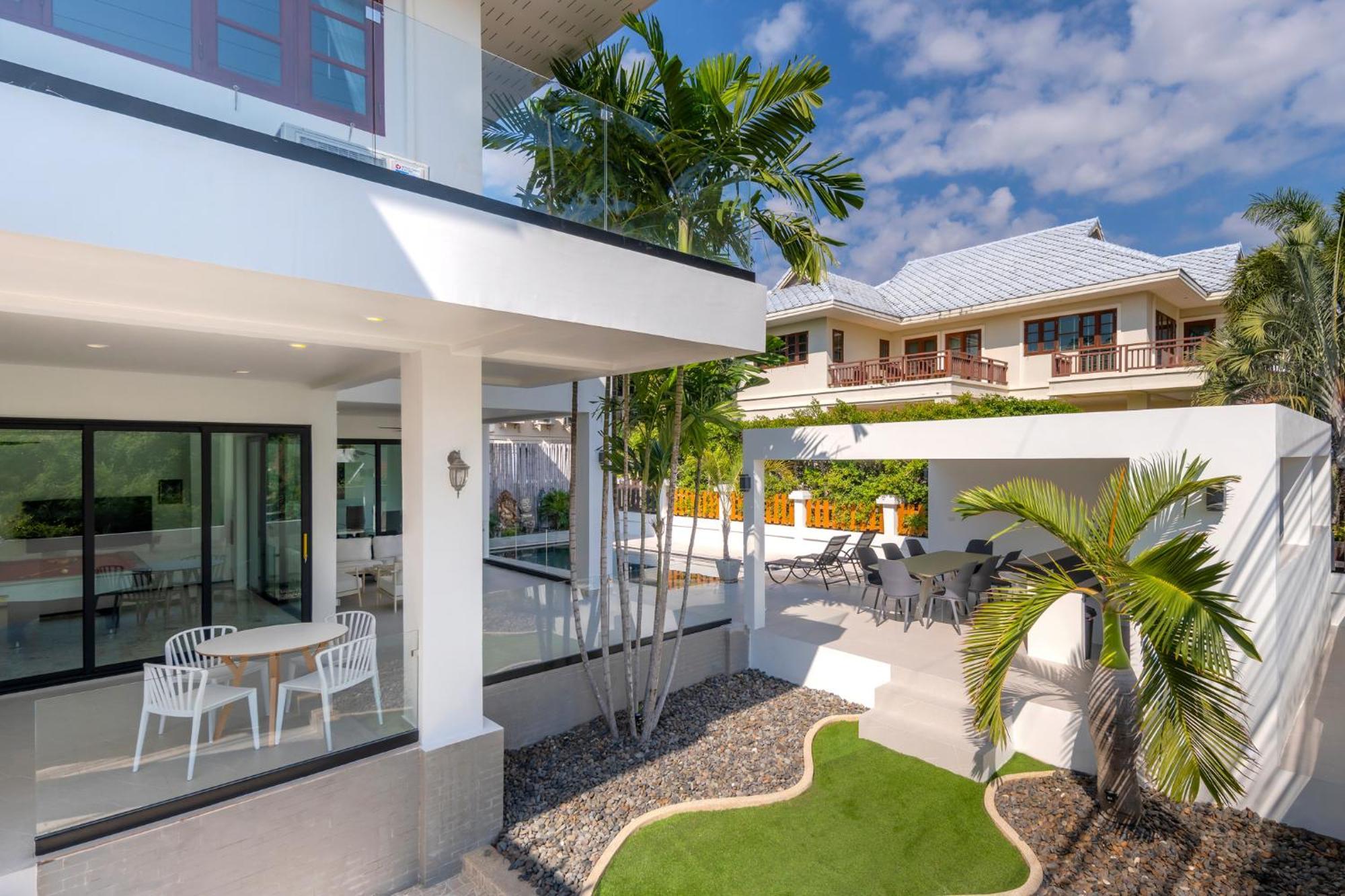 Stunning Villa With Pool And Tropical Garden Хуа Хин Екстериор снимка